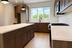 872 E Brookshade Ln, Murray, UT 84107 - Photo 3