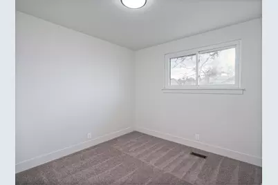 5229 S Kingswood Dr, Taylorsville, UT 84129 - Photo 15