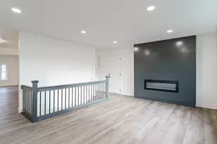 5229 S Kingswood Dr, Taylorsville, UT 84129 - Photo 9