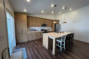 694 W Jedediah Way S, Grantsville, UT 84029 - Photo 5
