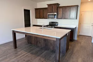 247 E 960 S, Spanish Fork, UT 84660 - Photo 3