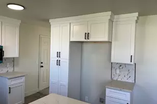 5287 S Kingswood Dr, Taylorsville, UT 84129 - Photo 5