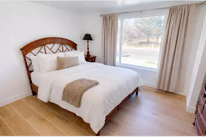 4929 S 1950 W, Taylorsville, UT 84129 - Photo 11