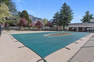 2223 E Carriage Ln, Holladay, UT 84117 - Photo 17