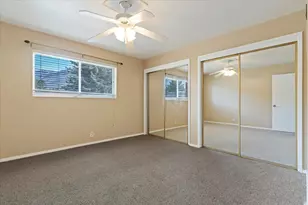 2223 E Carriage Ln, Holladay, UT 84117 - Photo 11