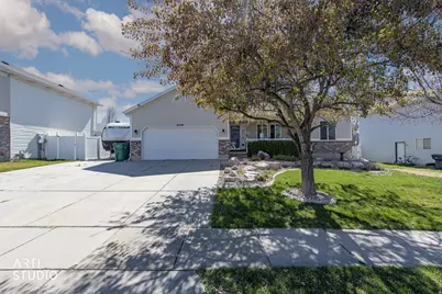 2579 W 3900 S, Roy, UT 84067 - Photo 3