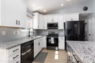 2579 W 3900 S, Roy, UT 84067 - Photo 13