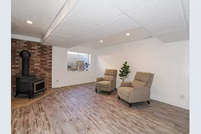 2087 E Weeping Willow Way S, Eagle Mountain, UT 84005 - Photo 41