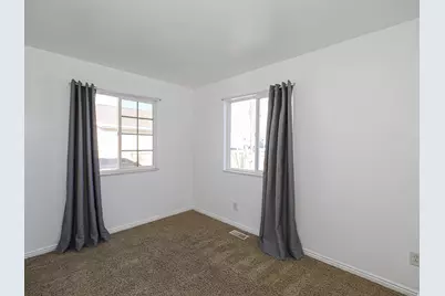 2087 E Weeping Willow Way S, Eagle Mountain, UT 84005 - Photo 33