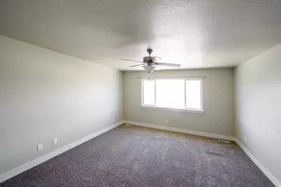 8078 N Clydesdale Dr, Eagle Mountain, UT 84005 - Photo 7