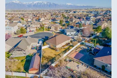 8332 S Saddle Oaks Ct, West Jordan, UT 84081 - Photo 31