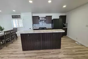 215 N Engstrom W, Layton, UT 84041 - Photo 7