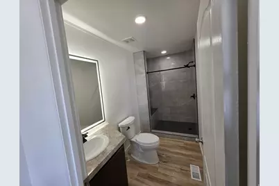 215 N Engstrom W, Layton, UT 84041 - Photo 27