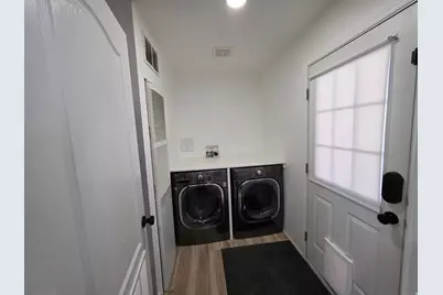 215 N Engstrom W, Layton, UT 84041 - Photo 31