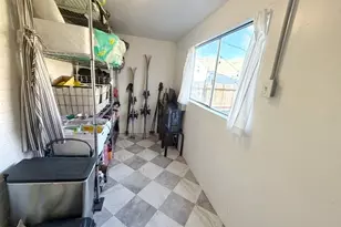 981 S 900 E, Salt Lake City, UT 84105 - Photo 17