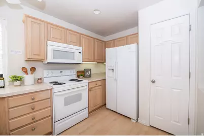 637 E 950 S #6, Brigham City, UT 84302 - Photo 5