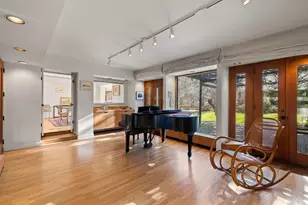 6019 S 2180 E, Holladay, UT 84121 - Photo 5