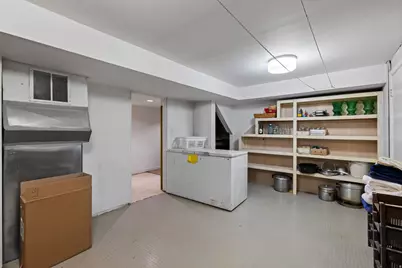 6019 S 2180 E, Holladay, UT 84121 - Photo 21