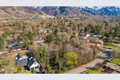 6019 S 2180 E, Holladay, UT 84121 - Photo 39