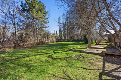 6019 S 2180 E, Holladay, UT 84121 - Photo 11