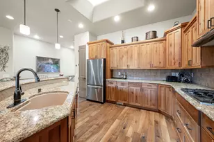 2090 N Tuweap N, Saint George, UT 84770 - Photo 7