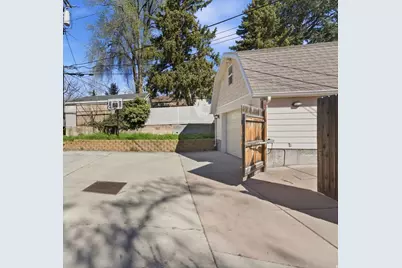 369 N I St E, Salt Lake City, UT 84103 - Photo 41