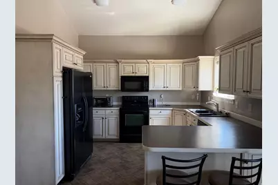 640 E 600 N, Roosevelt, UT 84066 - Photo 11