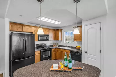 1136 W Spencer Rd #Y203, Pleasant Grove, UT 84062 - Photo 9