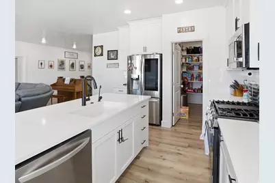 641 S 380 E, Smithfield, UT 84335 - Photo 15