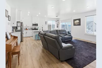 641 S 380 E, Smithfield, UT 84335 - Photo 9