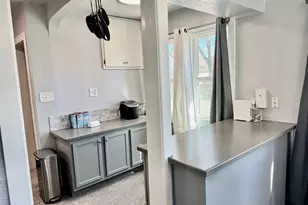 255 S 300 W, Provo, UT 84601 - Photo 15