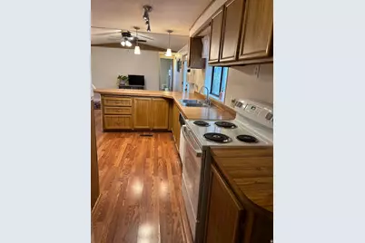 1360 N Dixie Downs Dr #14, Saint George, UT 84790 - Photo 7