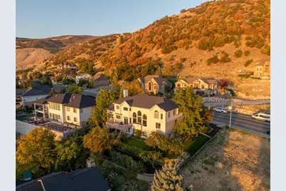 144 S Bountiful Blvd E, Bountiful, UT 84010 - Photo 7