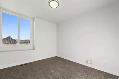 936 N 580 E, Tooele, UT 84074 - Photo 17