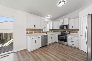 936 N 580 E, Tooele, UT 84074 - Photo 9