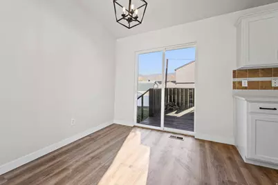 936 N 580 E, Tooele, UT 84074 - Photo 11