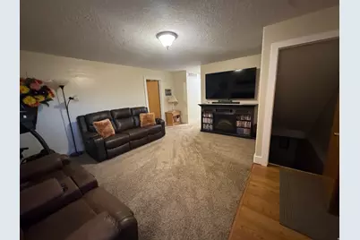 655 N 8th E, Preston, ID 83263 - Photo 9