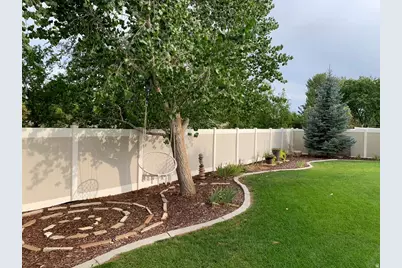 135 Constitution Dr, Roosevelt, UT 84066 - Photo 23