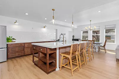 645 W 920 N, Orem, UT 84057 - Photo 9