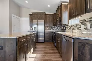 358 S Canyon Overlook Dr, Tooele, UT 84074 - Photo 7