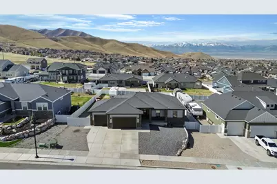 358 S Canyon Overlook Dr, Tooele, UT 84074 - Photo 5