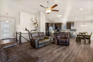 358 S Canyon Overlook Dr, Tooele, UT 84074 - Photo 17