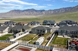 358 S Canyon Overlook Dr, Tooele, UT 84074 - Photo 37