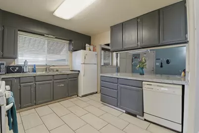 935 W 400 N, Provo, UT 84601 - Photo 7