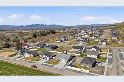 365 E 250 N, Richmond, UT 84333 - Photo 59