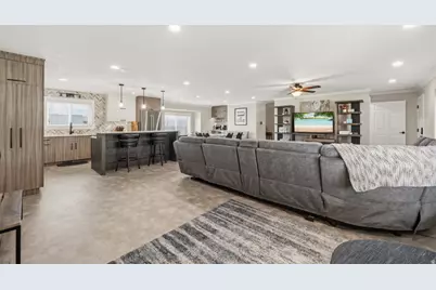 1055 S 1000 W, Clearfield, UT 84015 - Photo 11