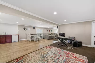 1055 S 1000 W, Clearfield, UT 84015 - Photo 39