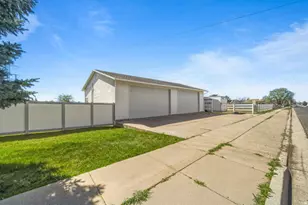 1055 S 1000 W, Clearfield, UT 84015 - Photo 57