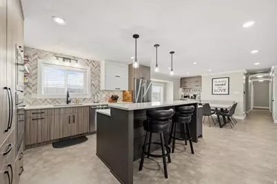 1055 S 1000 W, Clearfield, UT 84015 - Photo 9