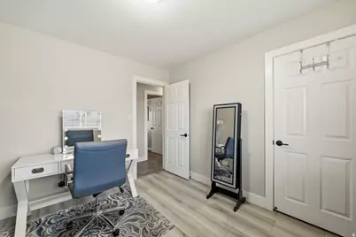 1055 S 1000 W, Clearfield, UT 84015 - Photo 27